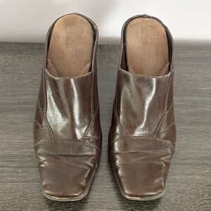 Aerosoles: Elegant Brown Leather Women's Mules